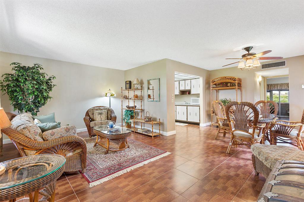 KINGS POINT FLANDERS CONDOS - Residential