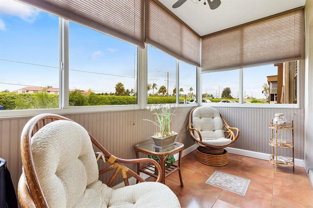 KINGS POINT FLANDERS CONDOS - Residential