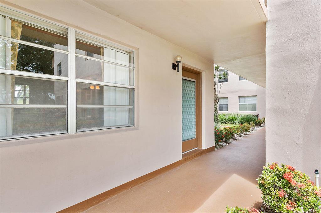 KINGS POINT FLANDERS CONDOS - Residential