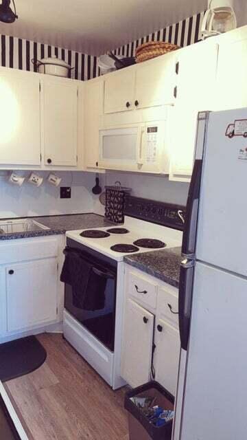 MURRY HILLS APT BLDG COND - Residential