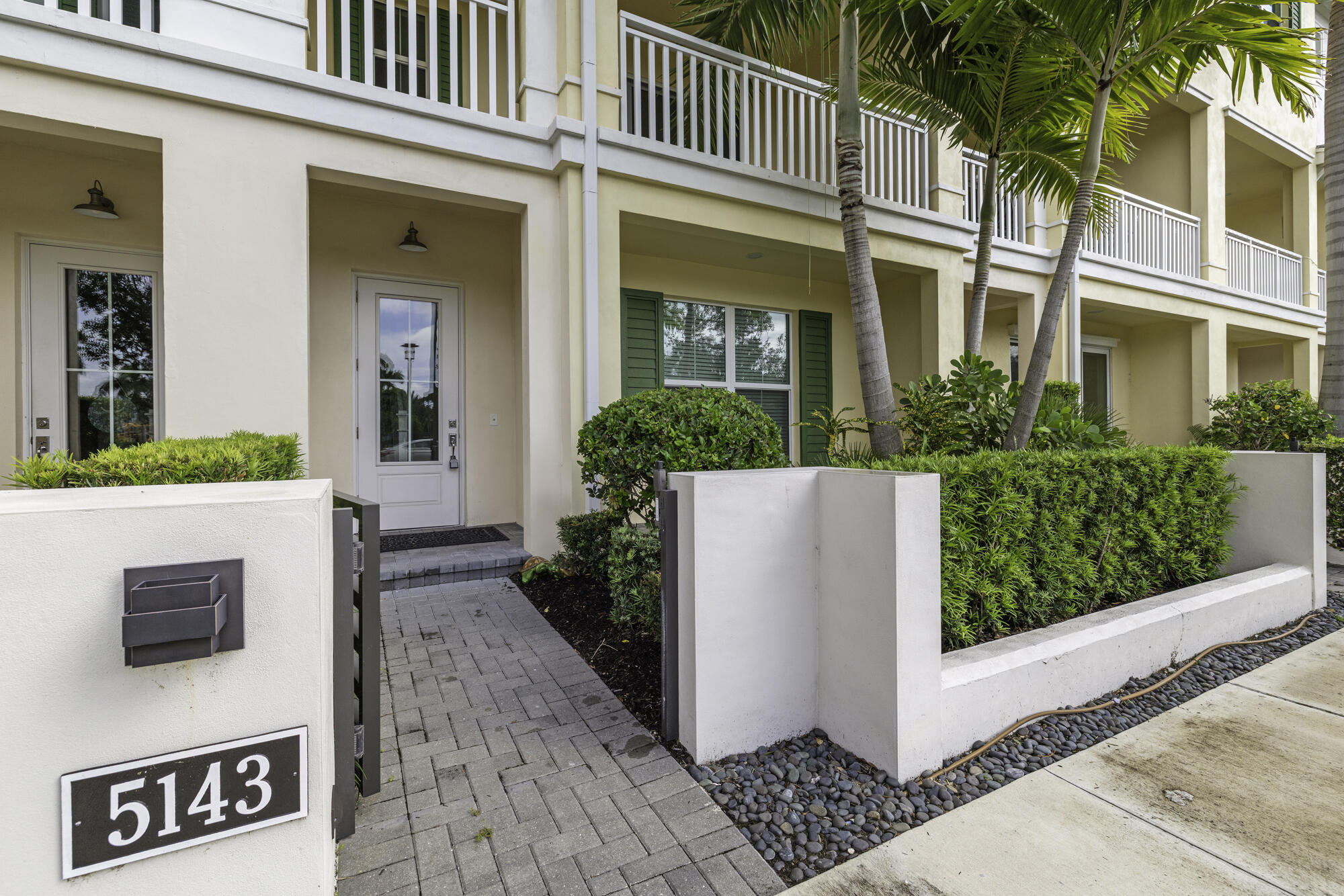 5143 Beckman Ter Terrace