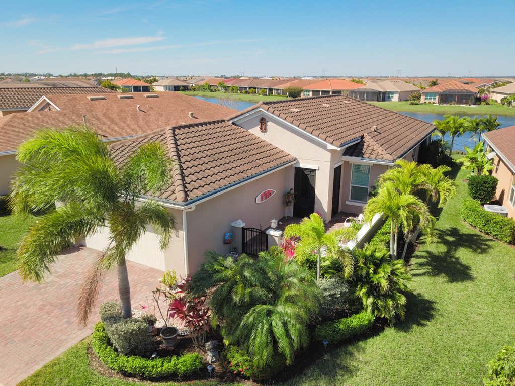 Photo of 12370 SW Weeping Willow Avenue, Port Saint Lucie, FL 34987 (MLS # R10777308)