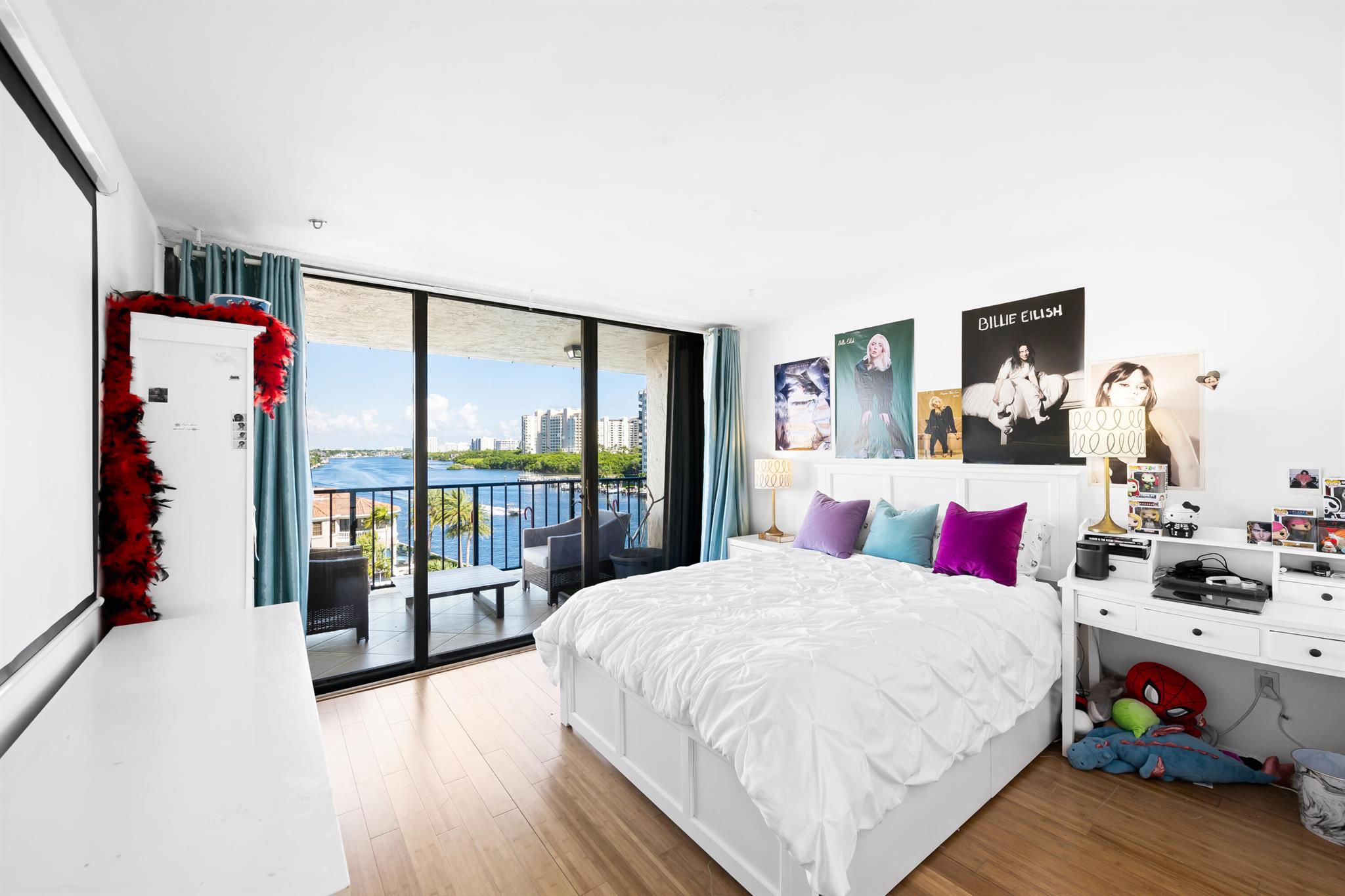 PORTA BELLA EAST AND PORT - Residential