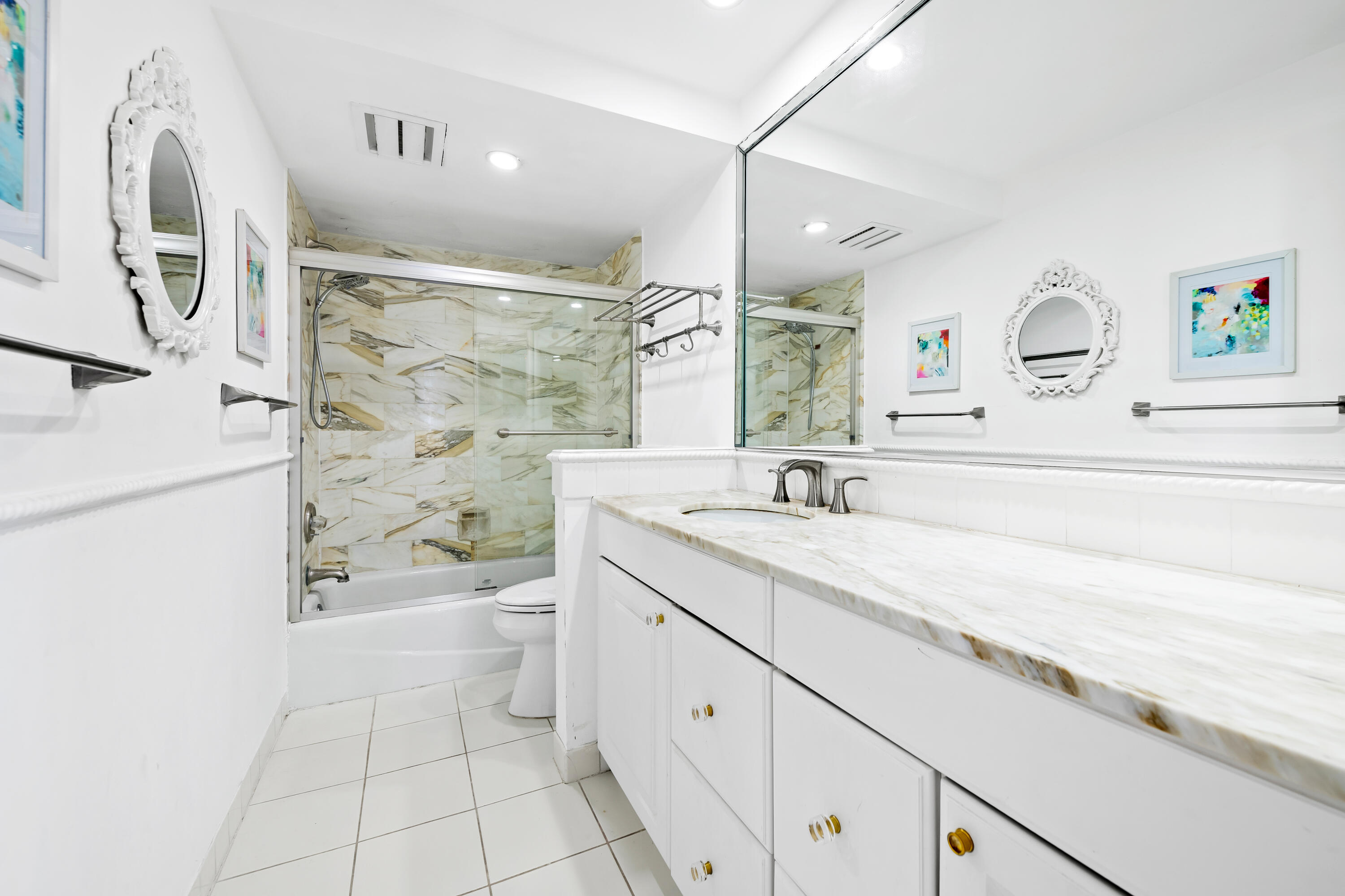 PORTA BELLA EAST AND PORT - Residential