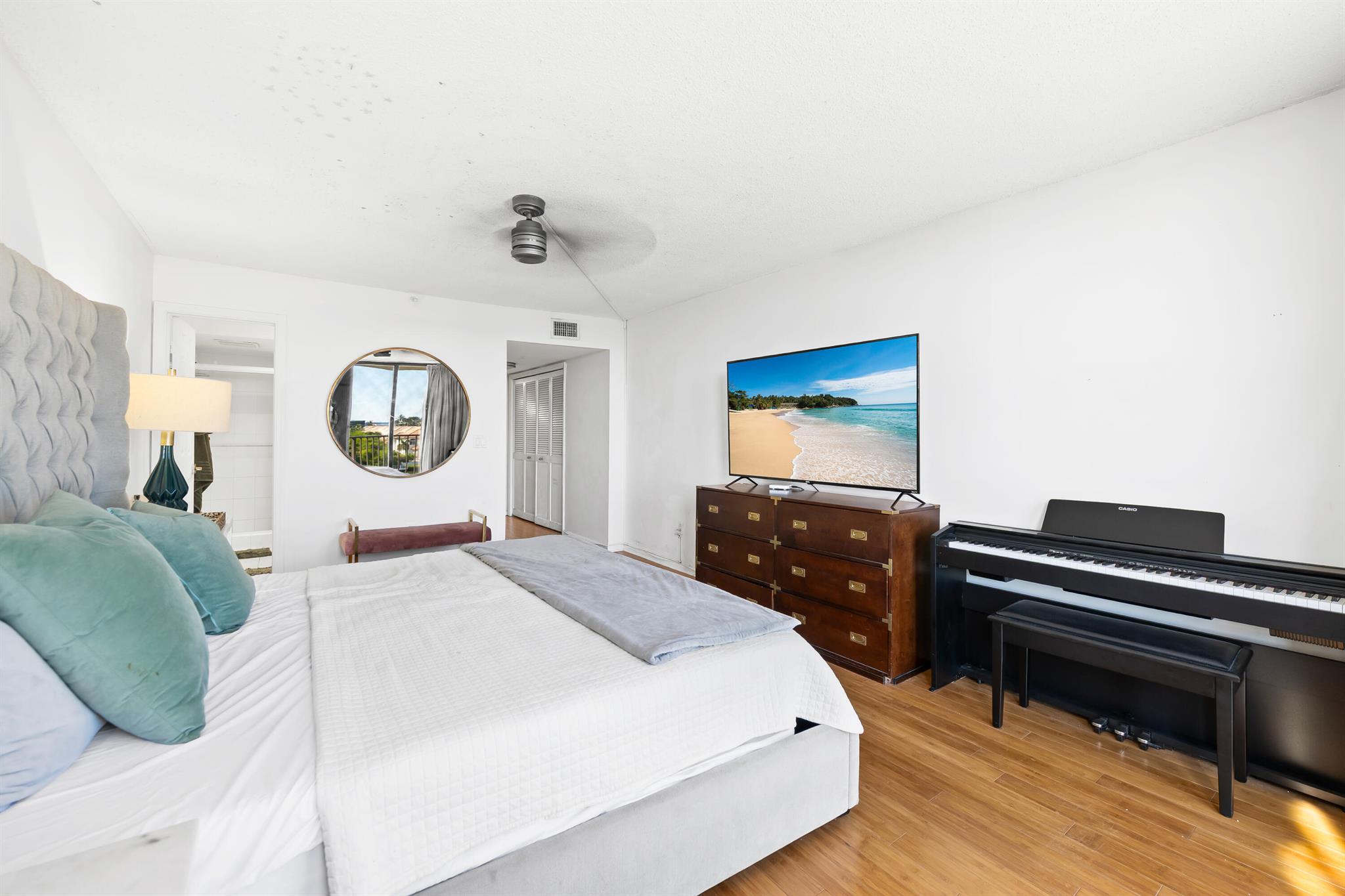 PORTA BELLA EAST AND PORT - Residential