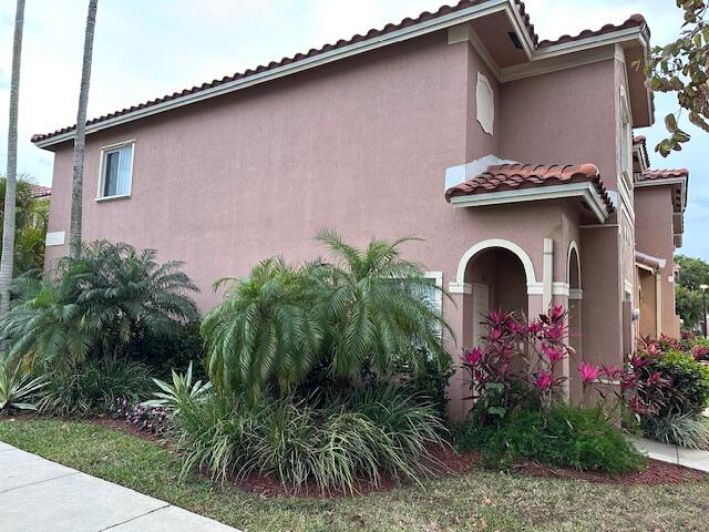 7914 Catalina Circle