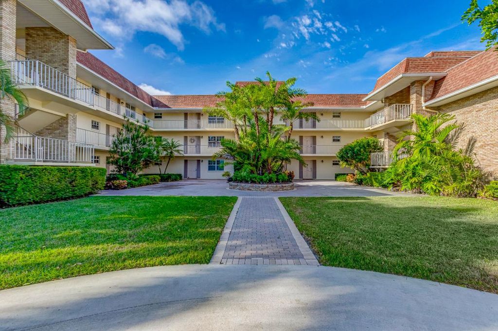 Photo of 5560 Tamberlane Circle #223, Palm Beach Gardens, FL 33418 (MLS # R10933492)