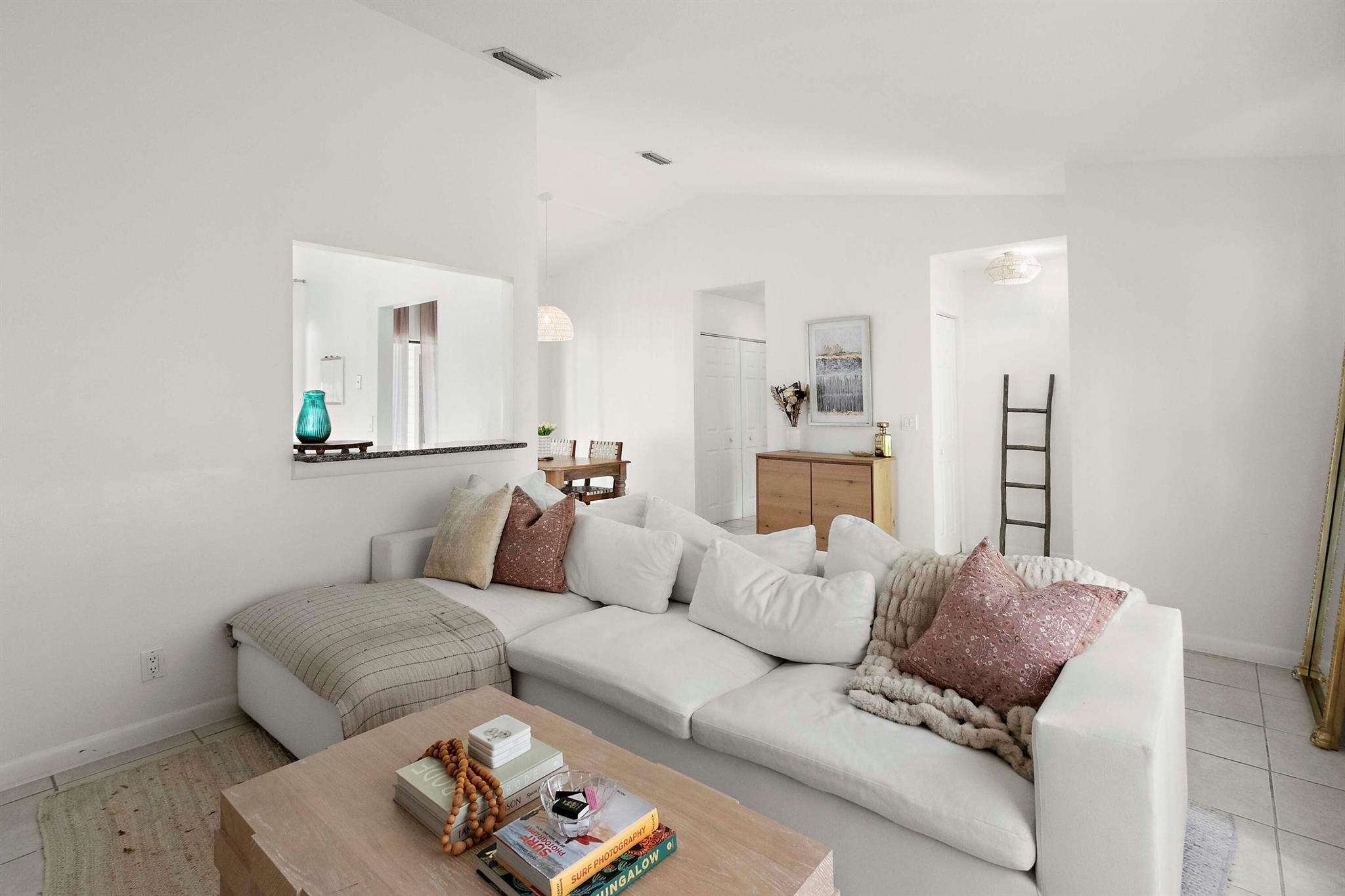 116 Sherwood Circle 7a