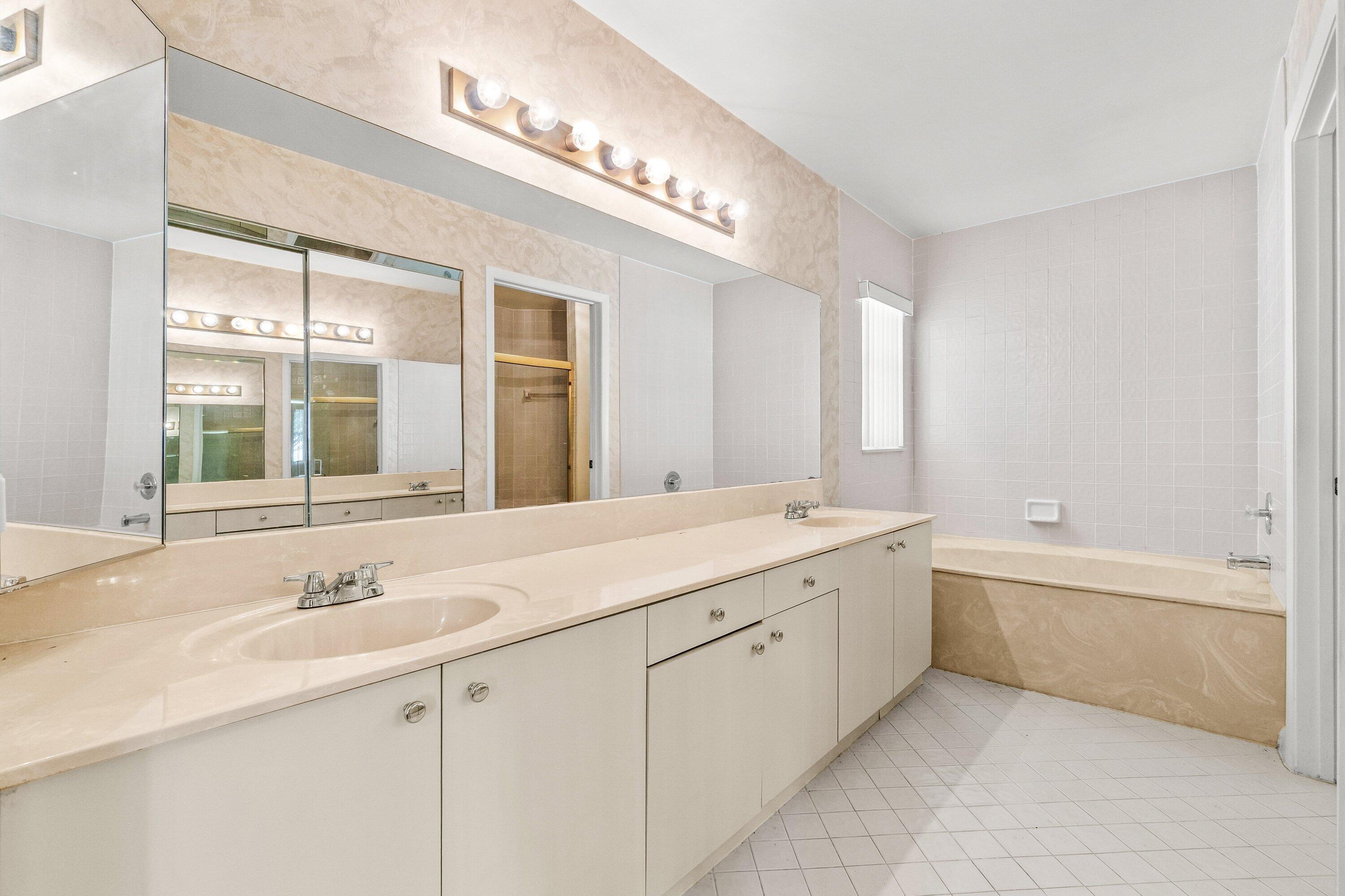 MEADOW LAKE - Residential