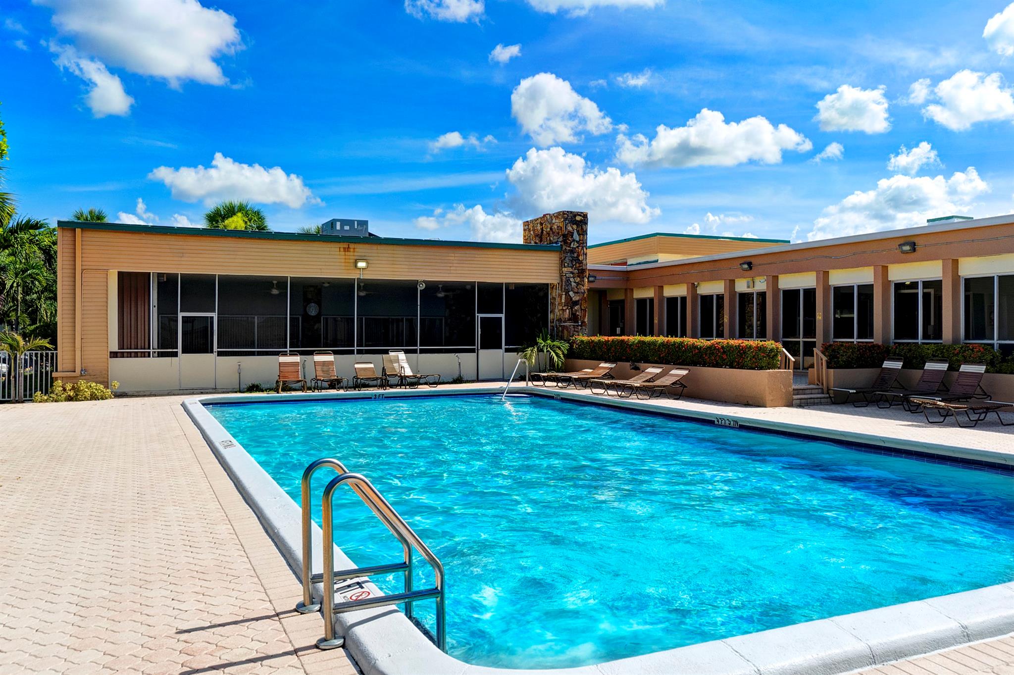 Sabal Palm - Residential
