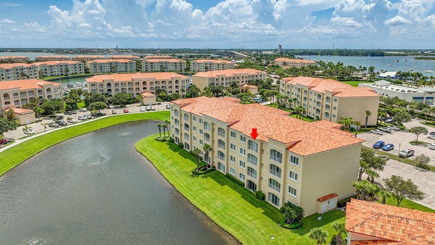 HARBOUR ISLE AT HUTCHINSON ISLAND EAST - Residential
