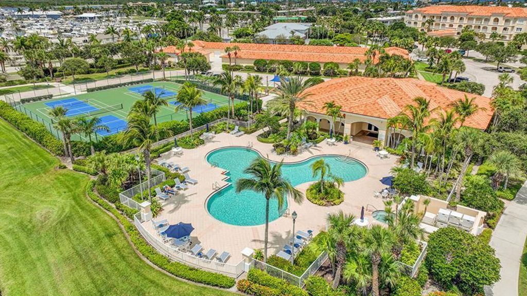 Photo of 1 Harbour Isle Drive E #Ph2, Fort Pierce, FL 34949 (MLS # B26023235)