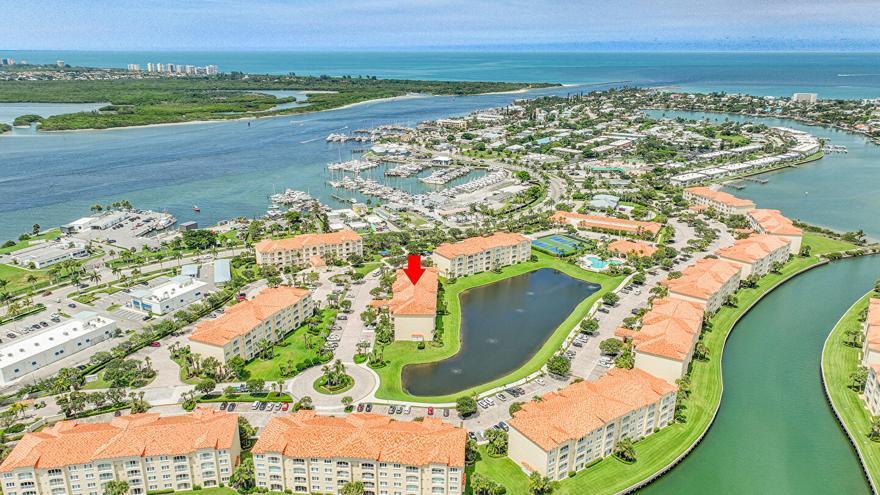 HARBOUR ISLE AT HUTCHINSON ISLAND EAST - Residential