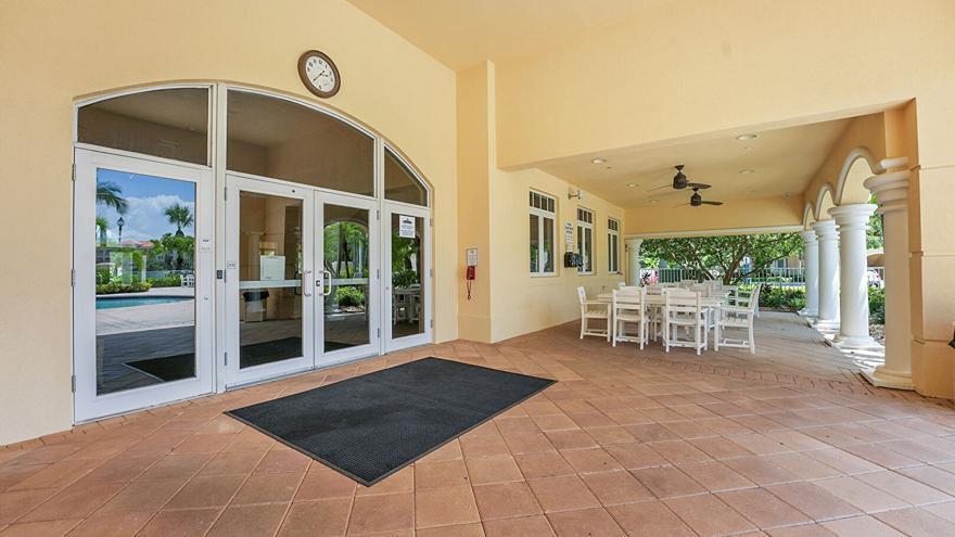 HARBOUR ISLE AT HUTCHINSON ISLAND EAST - Residential