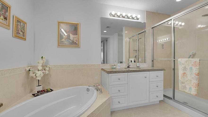 HARBOUR ISLE AT HUTCHINSON ISLAND EAST - Residential
