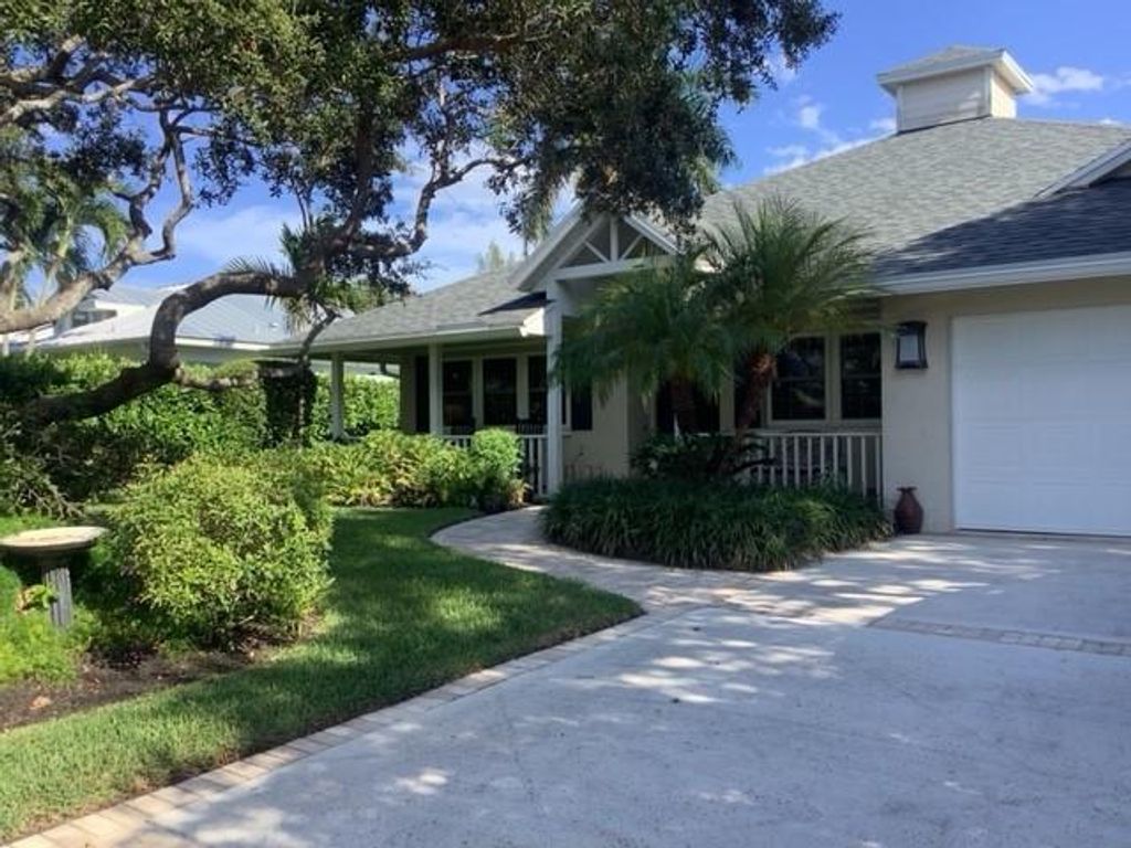 Photo of 9246 SE Mercury Street, Hobe Sound, FL 33455 (MLS # F10526339)