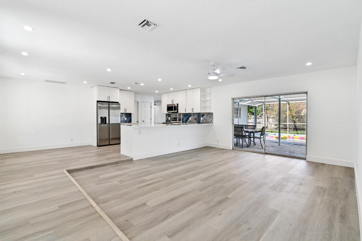 COCONUT CREEK SEC 8 - Residential