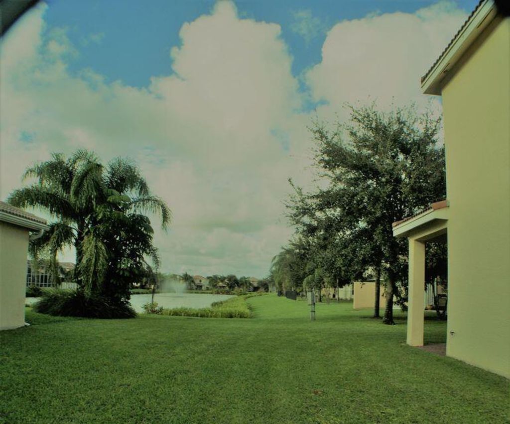 Photo of 8887 Chestnut Ridge Way, Boynton Beach, FL 33473 (MLS # B26011319)