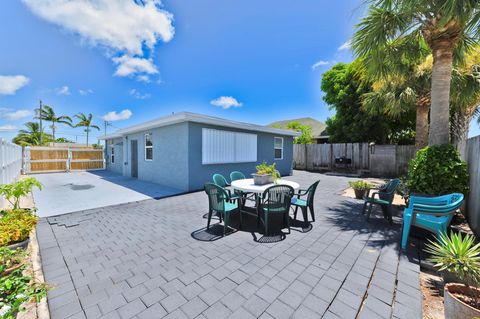 Single Family Residence in West Palm Beach FL 2820 Oklahoma Street St.jpg