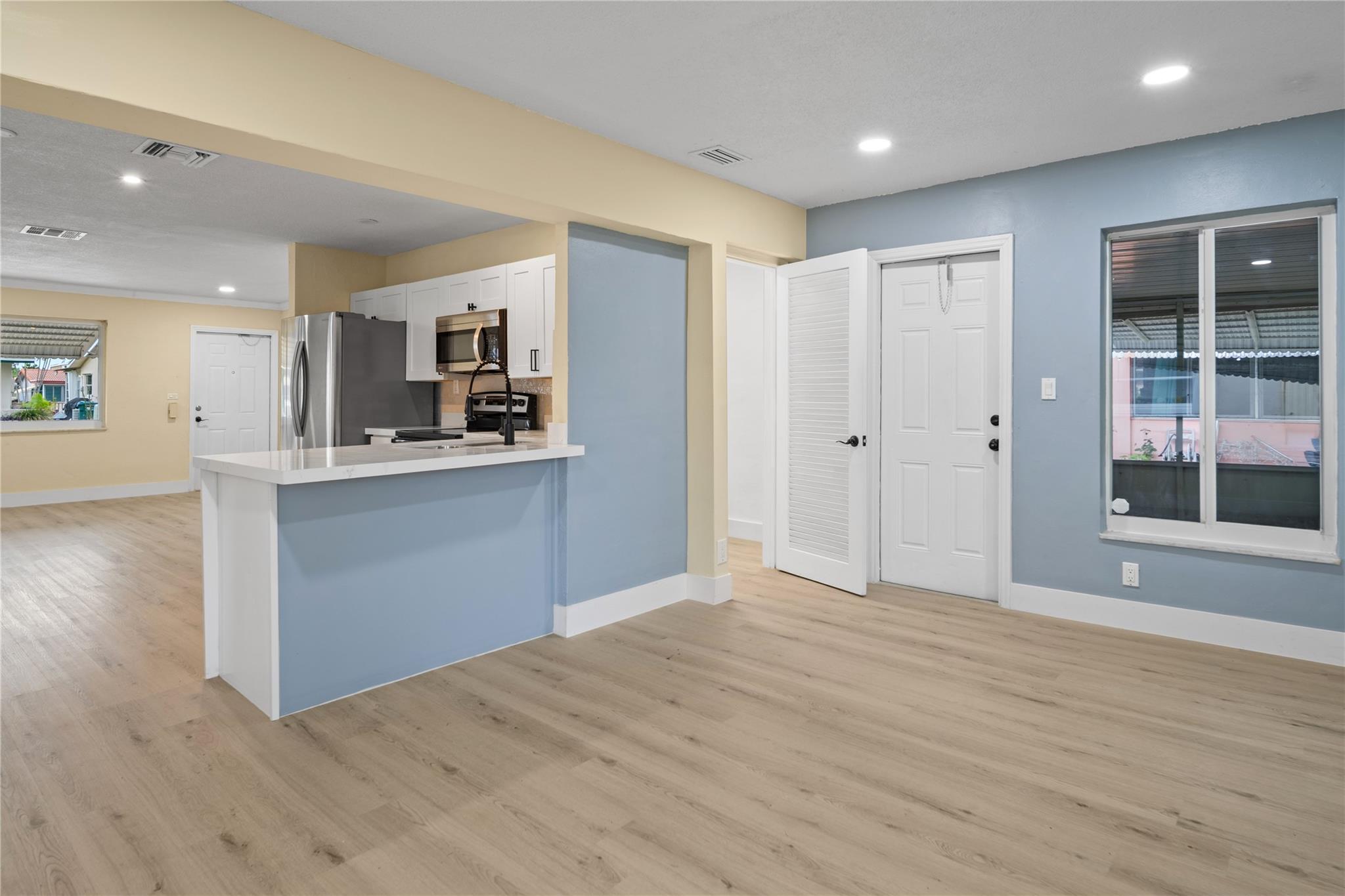 Mainlands Of Tamarac Lake - Residential