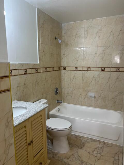 VISTA VERDE TOWNHOUSE - Residential Lease