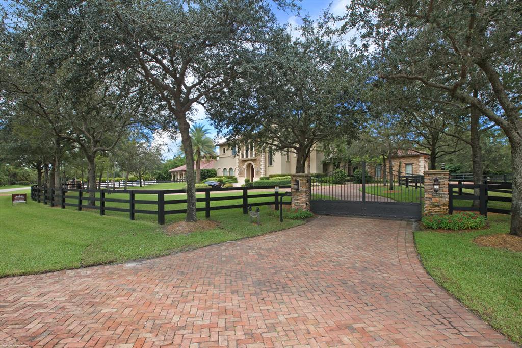 PADDOCK PARK 2 OF WELLING - Residential