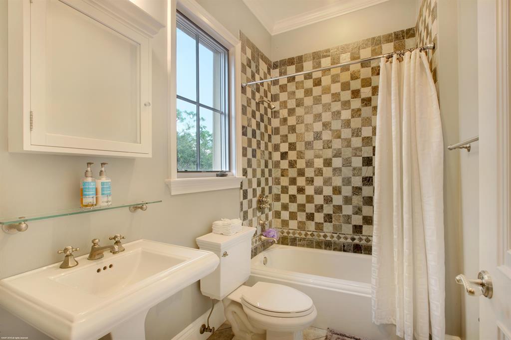 PADDOCK PARK 2 OF WELLING - Residential