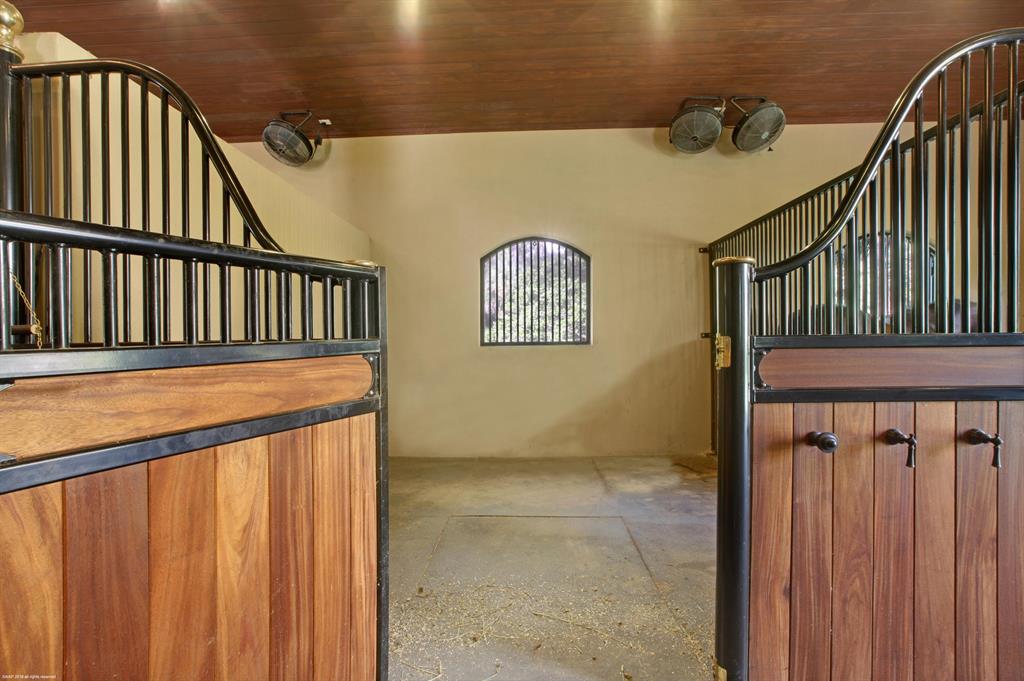 PADDOCK PARK 2 OF WELLING - Residential