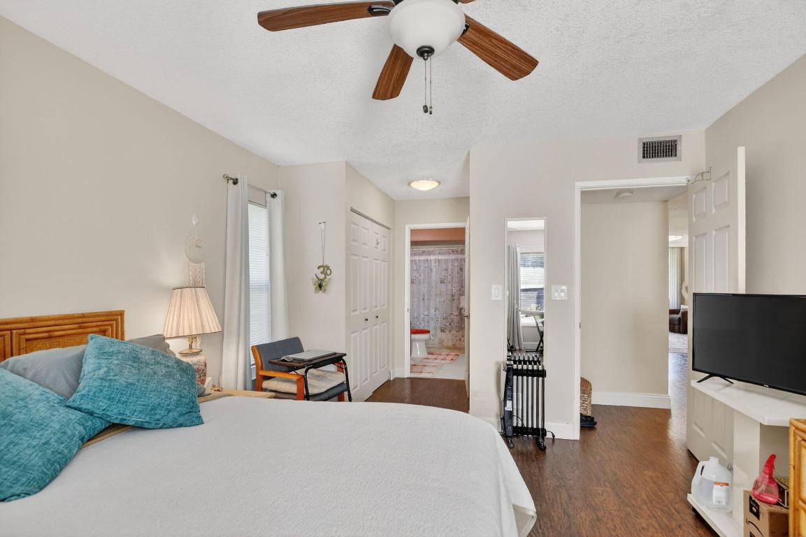 Town Villas - Residential