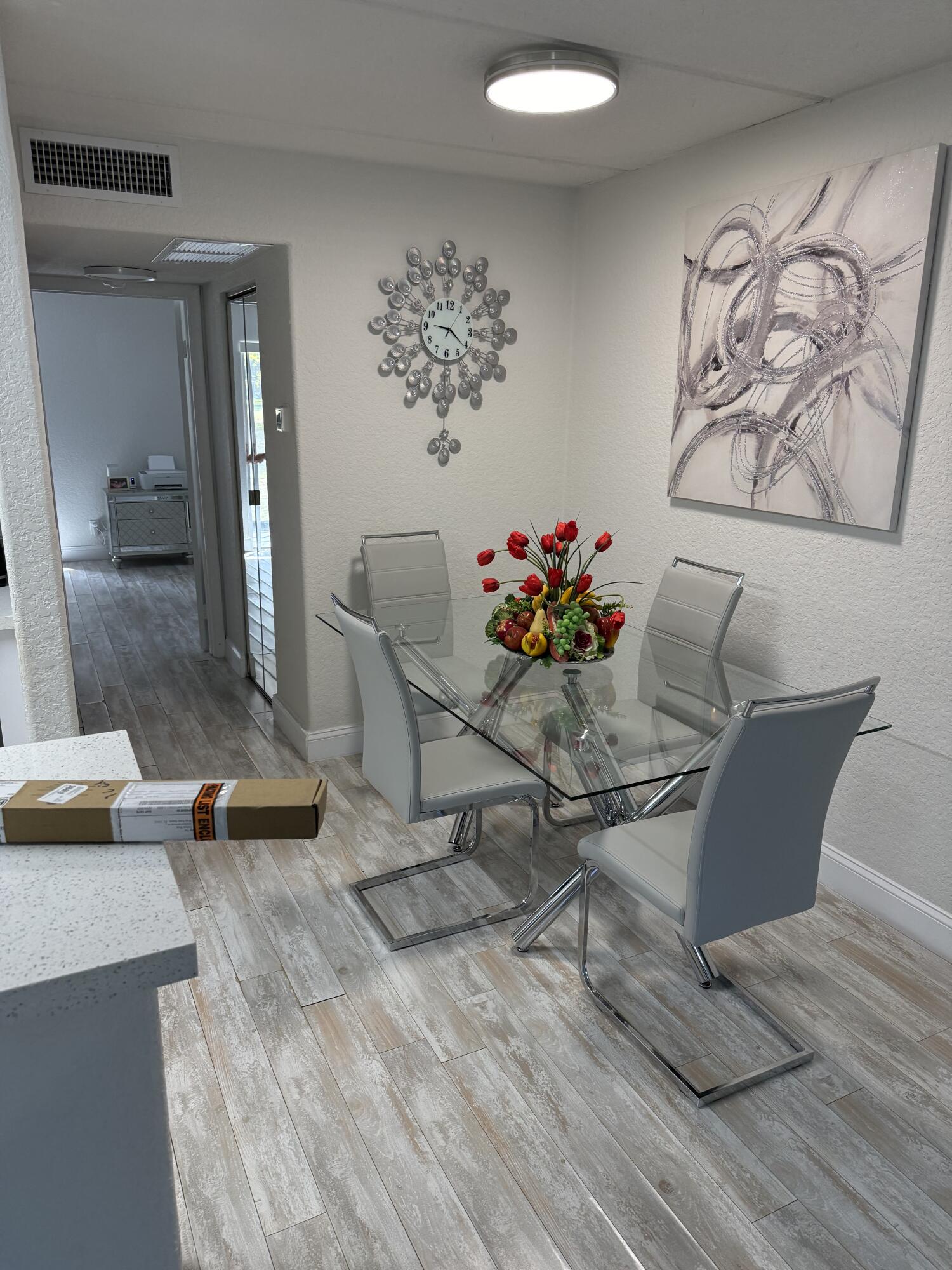 VILLAGE GREEN 4 CONDO - Residential