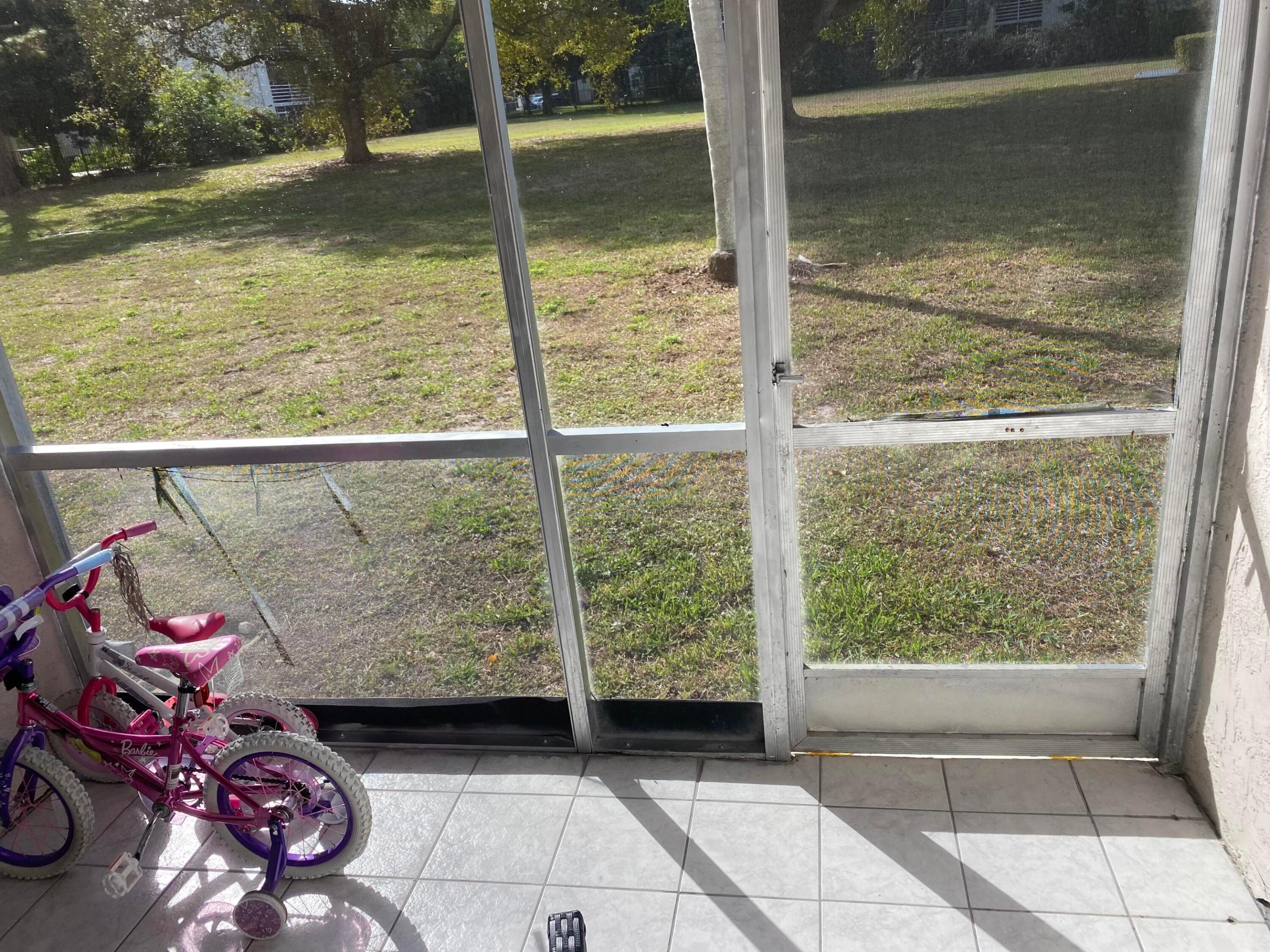 VILLAGE GREEN 4 CONDO - Residential