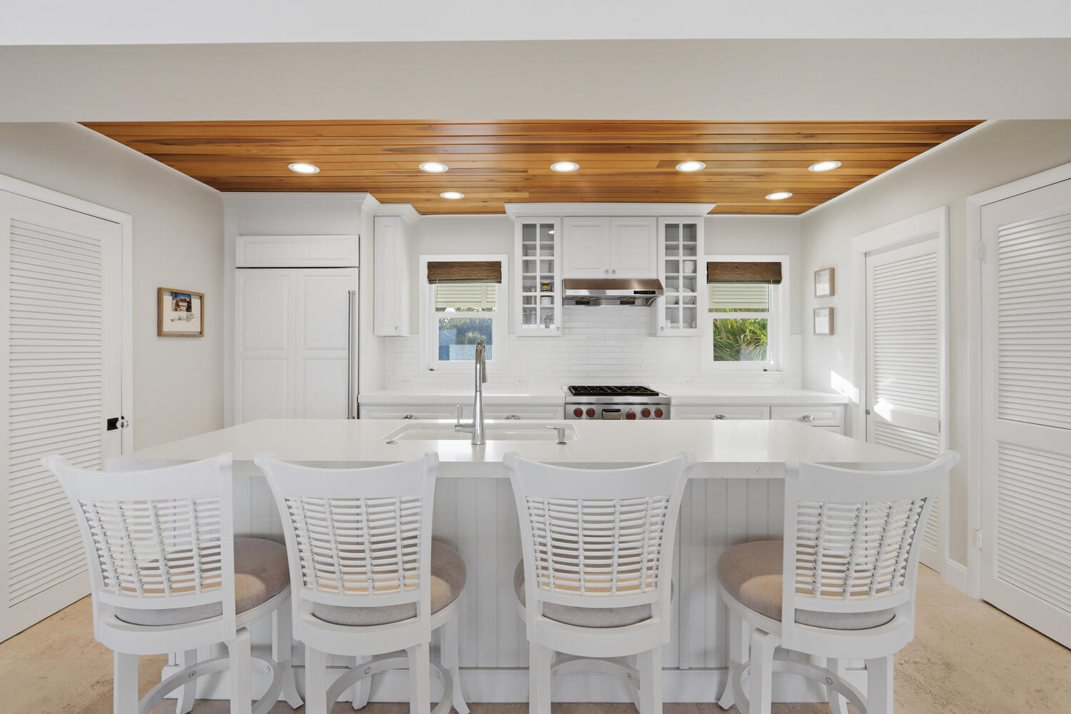 YACHT CLUB BEACH - Residential