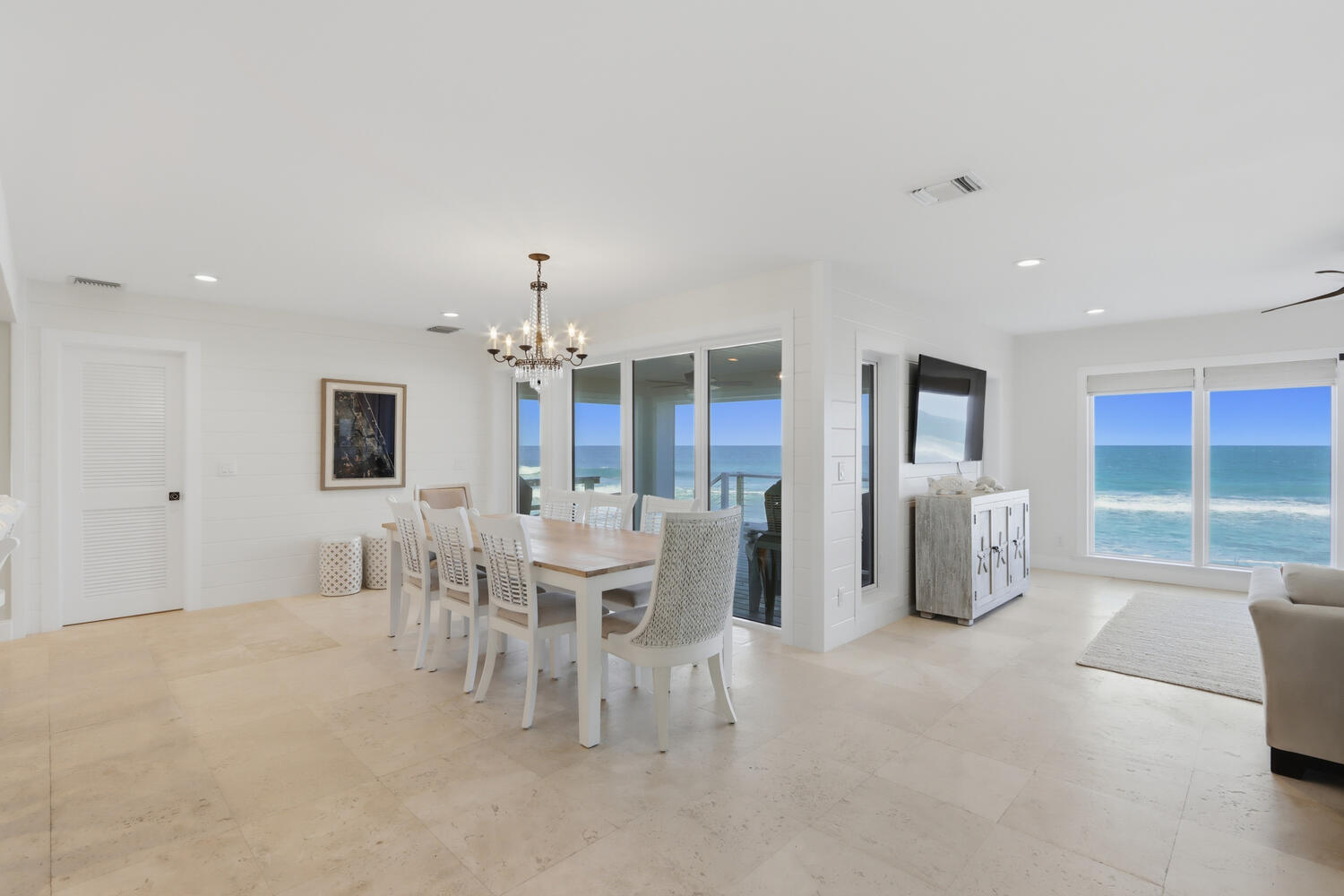 YACHT CLUB BEACH - Residential