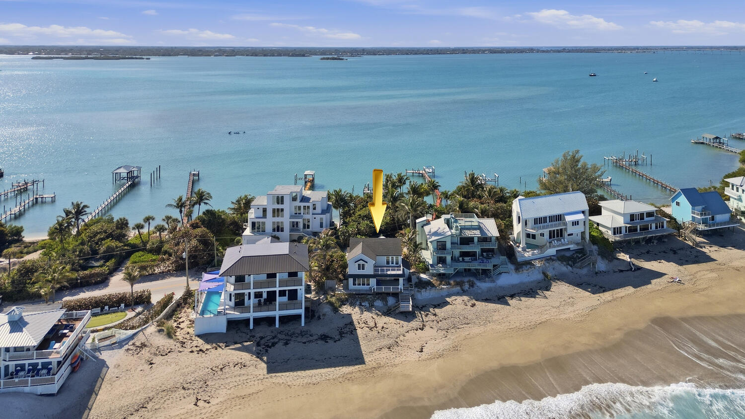 YACHT CLUB BEACH - Residential