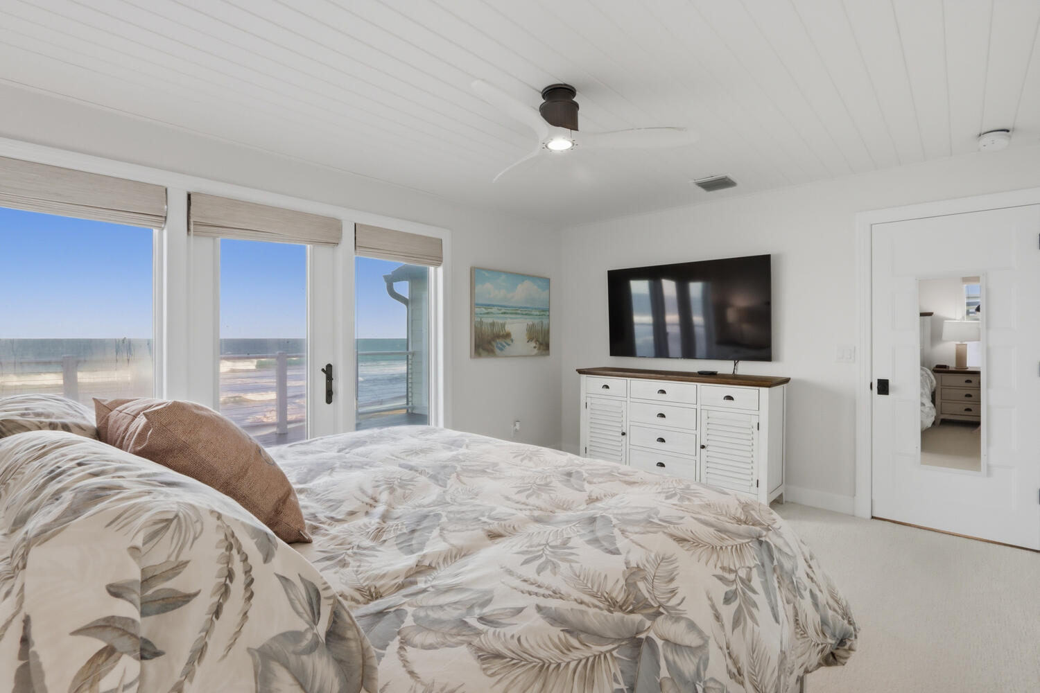 YACHT CLUB BEACH - Residential