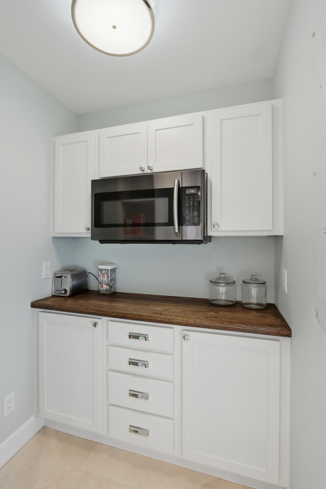 YACHT CLUB BEACH - Residential