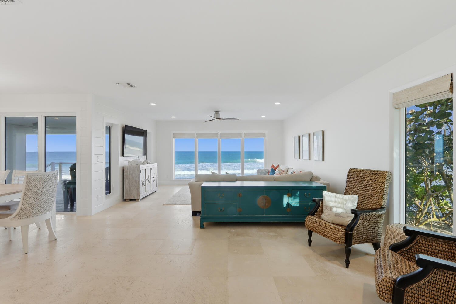 YACHT CLUB BEACH - Residential