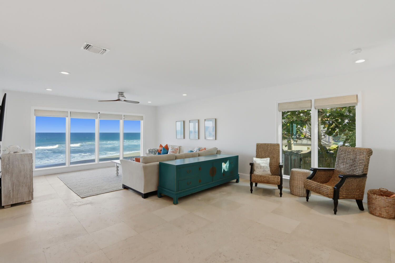 YACHT CLUB BEACH - Residential