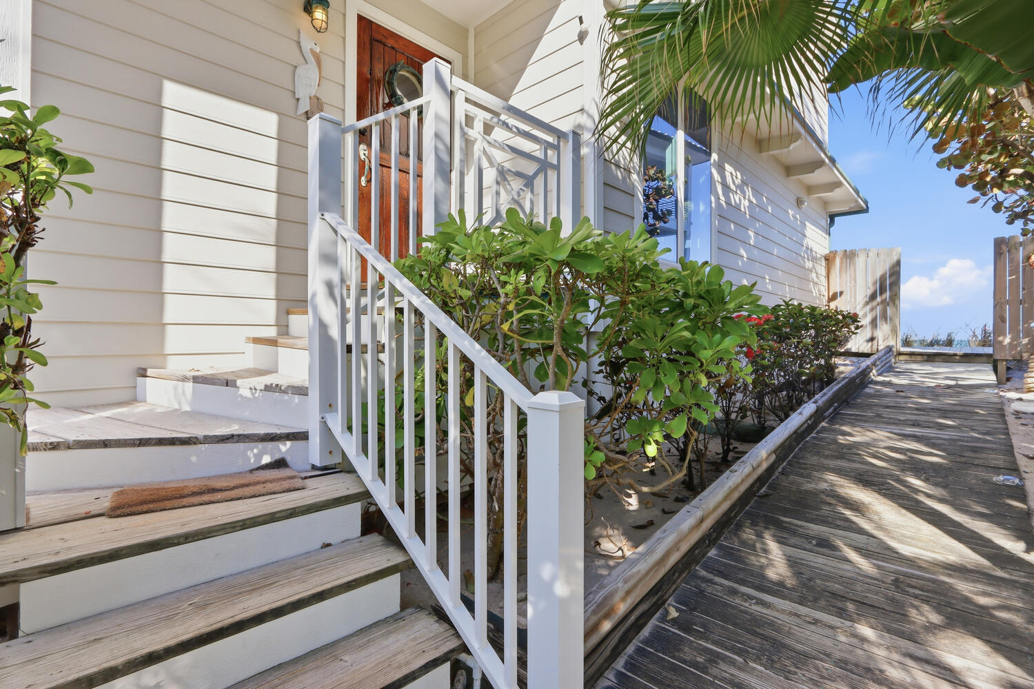 YACHT CLUB BEACH - Residential