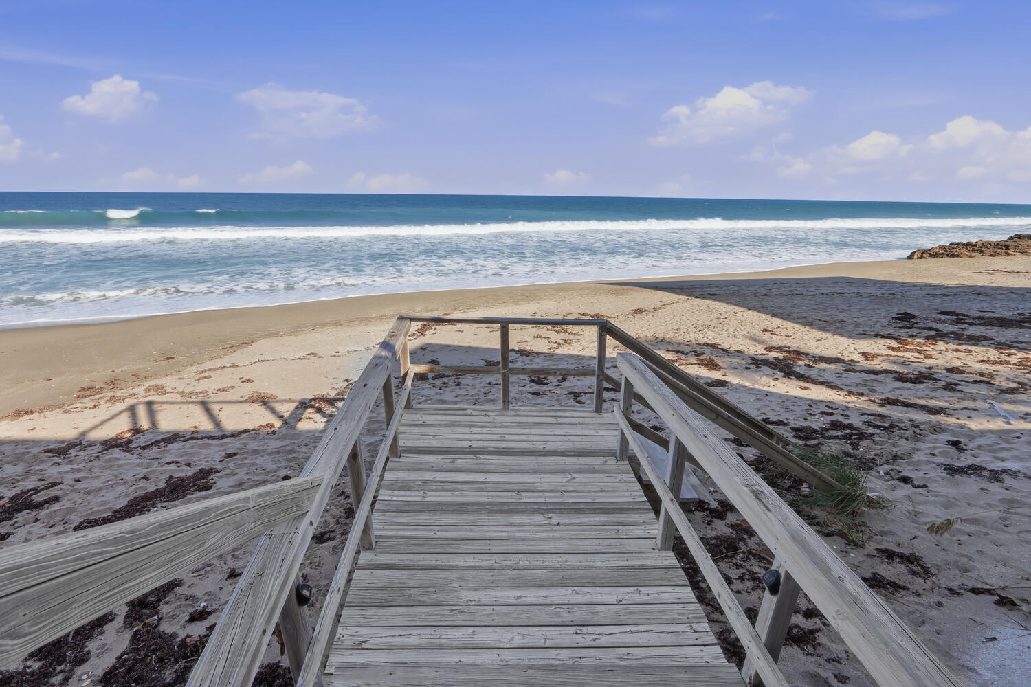 YACHT CLUB BEACH - Residential