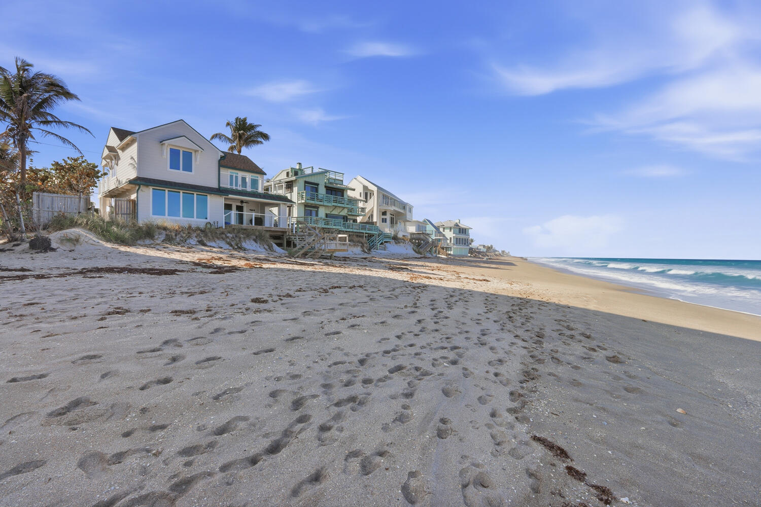 YACHT CLUB BEACH - Residential