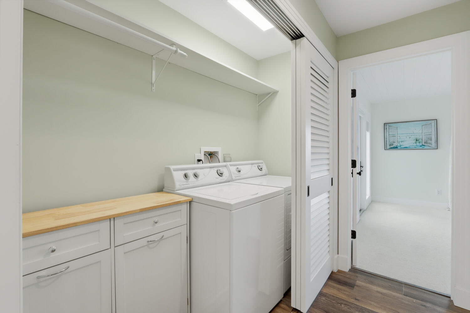 YACHT CLUB BEACH - Residential