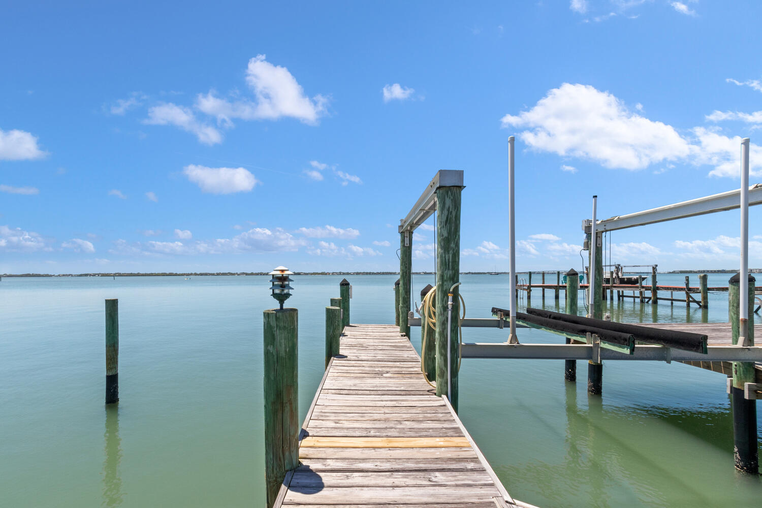 YACHT CLUB BEACH - Residential