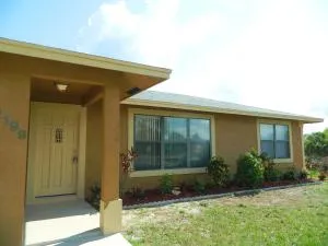 2199 SW Cameo Blvd Blvd