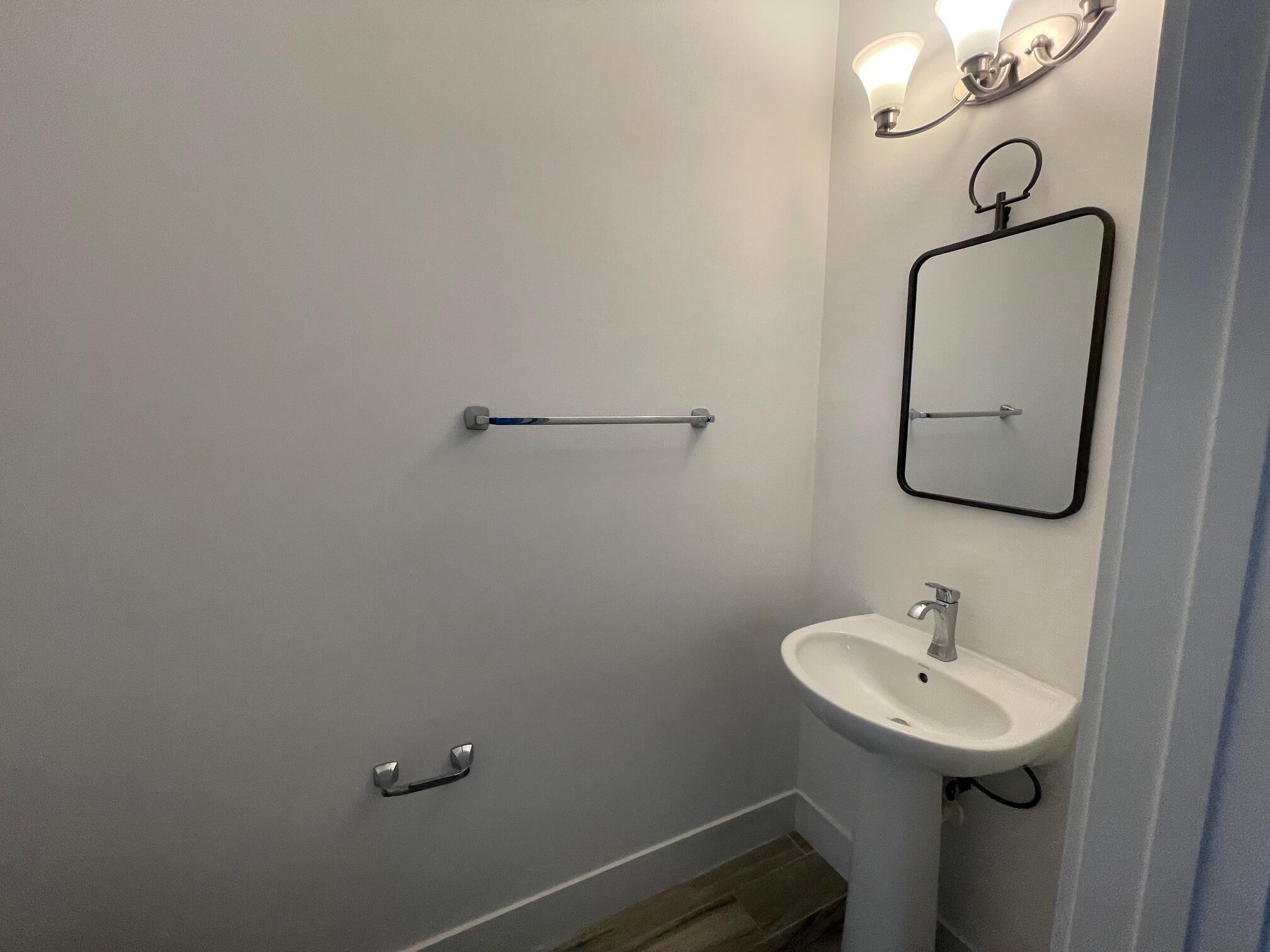 ALTON NEIGHBORHOOD 1 - Residential Lease
