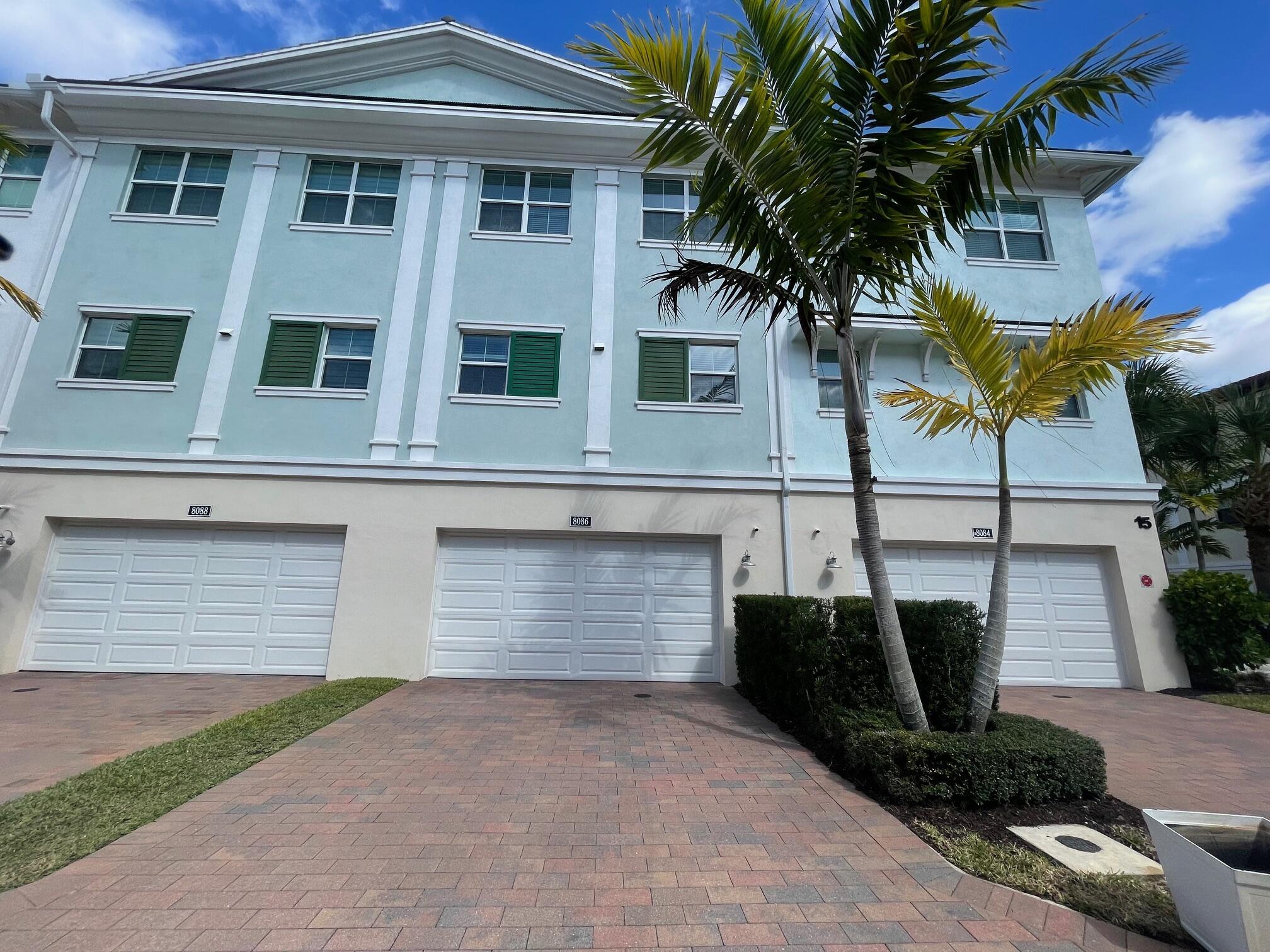 8086 Hobbes Way