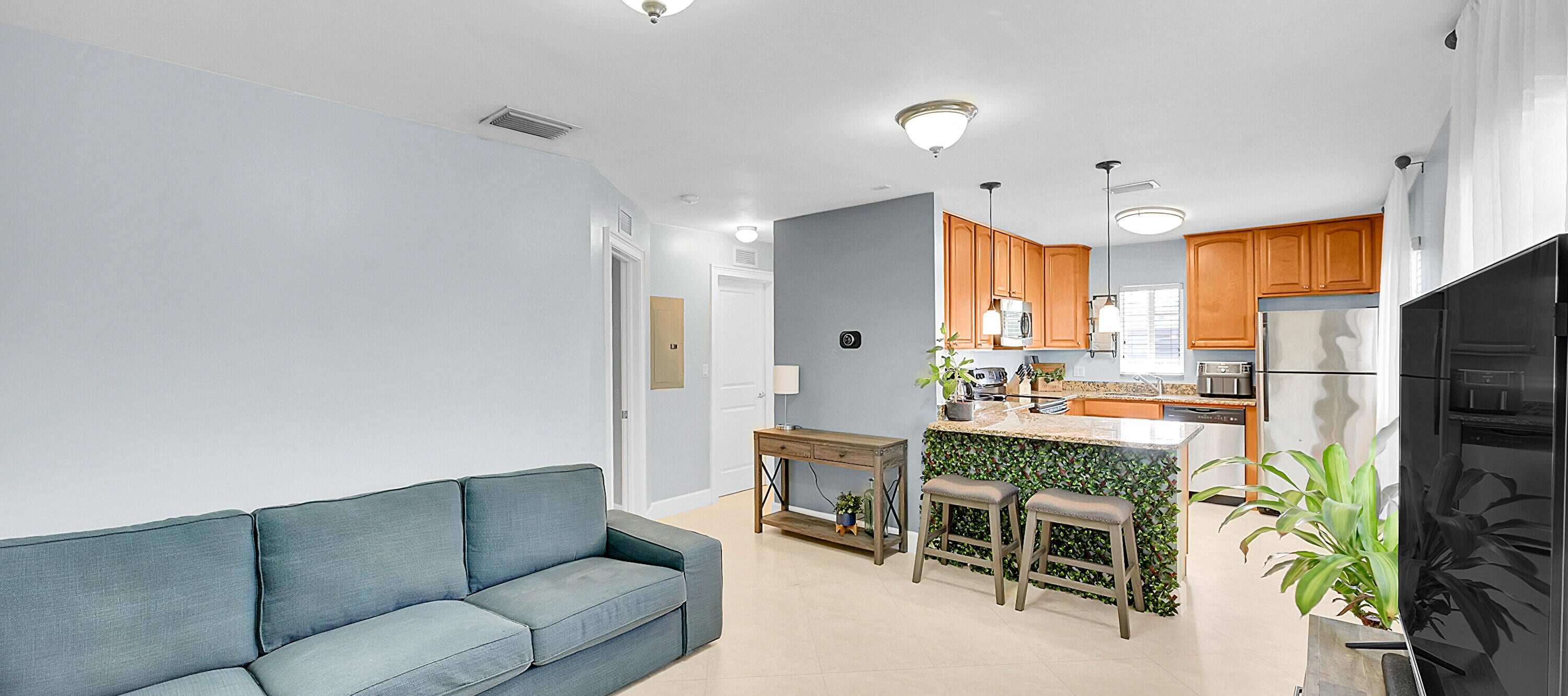 410 SW 15TH Street 206