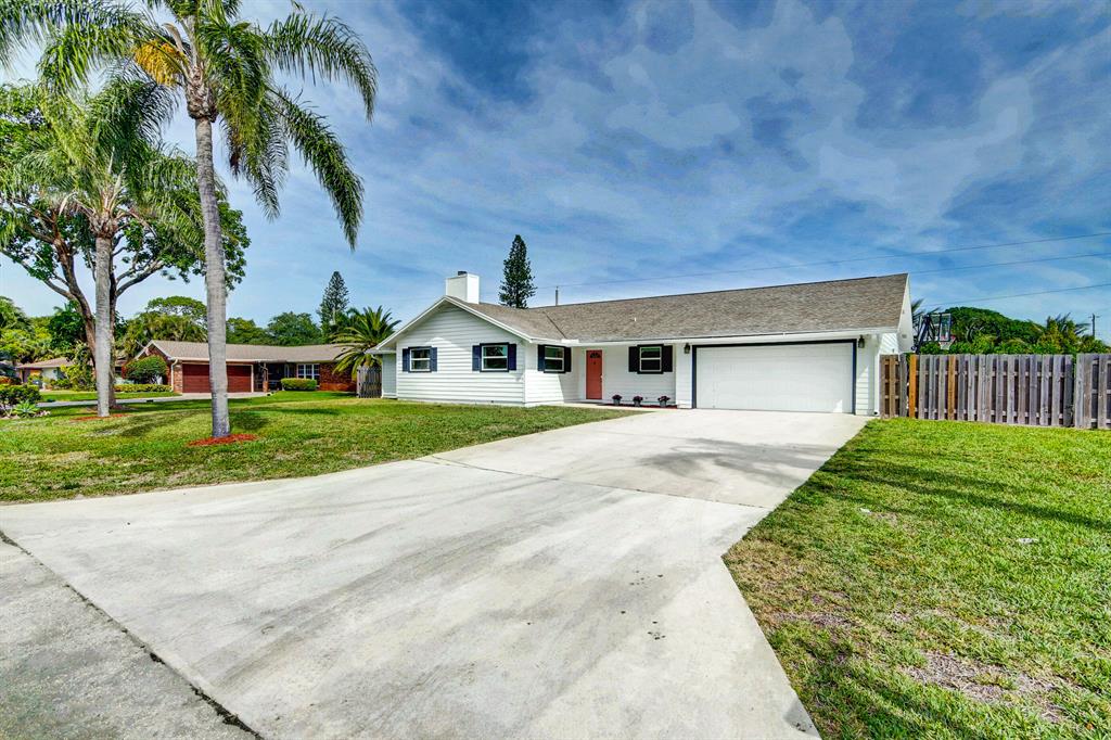 HYPOLUXO VILLAGE 1 - Residential