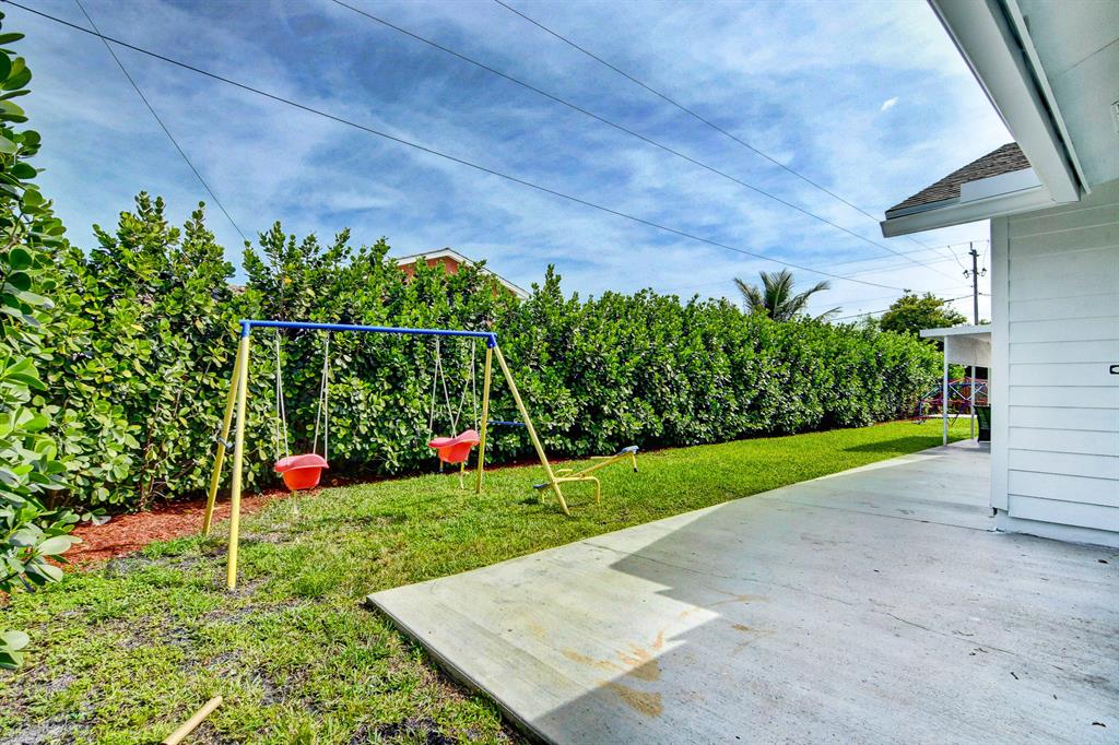 HYPOLUXO VILLAGE 1 - Residential