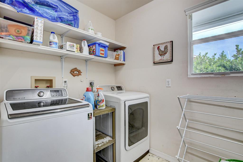 HYPOLUXO VILLAGE 1 - Residential